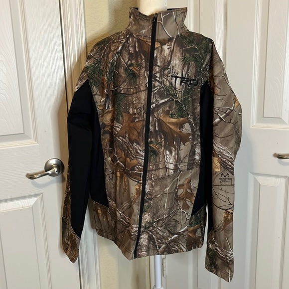 TRD Other - NWT! TRD Real Tree Camouflage Jacket